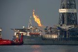 На нефтяной платформе в Мексиканском заливе произошел взрыв
