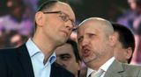 Турчинову и Яценюку запретят въезд в Крым