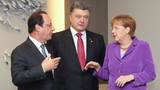 Порошенко обсудит с Меркель и Олландом в понедельник в Берлине ситуацию в Донбассе