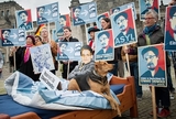 Творческий союз Сноудена и адвоката Кучерены породит роман