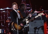 Джон Ледженд, Тимберлейк и Стинг споют на сцене "Долби" во время церемонии "Оскар"
