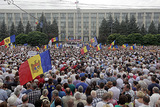 В Кишиневе десятки тысяч человек вышли на антиправительственную акцию протеста