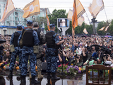 Ополченцы Донбасса и нацгвардия Украины: кто у кого украл козу?