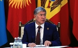 Президент Киргизии законодательно одобрил запрет на религиозные браки со школьницами