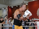 Актер Микки Рурк летом планирует вернуться на боксерский ринг