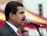 Мадуро потребовал от Запада прекратить нападки на Россию