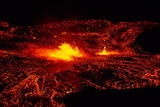 Извержение вулкана на Гавайях попало на видео