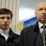Турчинов уволил военкома за оплошность с повесткой сыну