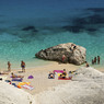 Италия: На Сардинии перевозчики и отели договорились о скидках туристам