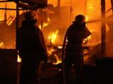 В Екатеринбурге загорелся шинный завод