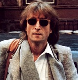 В США звезду "ливерпульской четверки" Джона Леннона объявили ирландцем