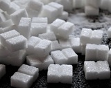 Абрамченко поручила подготовить меры по очередному сдерживанию цен на сахар и масло