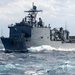 Десантный корабль США идет в Черное море