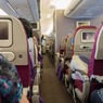 В США самолёт из Дубая поместили на карантин из-за вспышки заболевания на борту