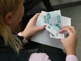 Реальные зарплаты россиян потеряли 9%