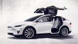 Герман Греф похвастался своим автомобилем Tesla