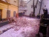 В Москве на Тверском бульваре обрушилась часть стены дома