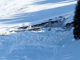 Снежная лавина сошла в центре Петропавловска-Камчатского