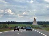 Ветер обрушил пирамиду на Новорижском шоссе