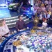 В "Поле чудес" показали, как зрители расхватывают подаренные деликатесы после съёмок