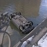 Полуторагодовалая малышка выжила, проведя 14 часов в упавшей в реку машине