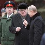 Путин наградил Жириновского орденом