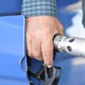 Правительство согласилось изменить по просьбе нефтяников формулу цен на бензин