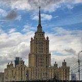 СМИ: Сразу в двух гостиницах Москвы ищут бомбы