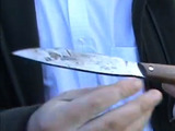 Чиновнику из Тувы вооруженные налетчики исполосовали ножом лицо
