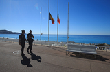 По следам теракта в Ницце: как террорист смог проехать в пешую зону?