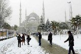 Стамбул завалило снегом