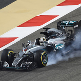 Формула-1: Льюис Хэмилтон бьет рекорд круга трассы в Бахрейне