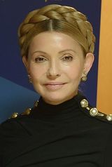 Юлия Тимошенко отказалась от фирменной косы, чтобы больше быть похожей на женщину