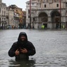Венецию накрыло сильнейшее за последние 50 лет наводнение