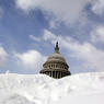 Из-за сильного снегопада в Вашингтоне не работают госучреждения