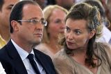 Бывшая возлюбленная Олланда стала богаче самого президента