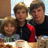 После развода Аршавин снова показал фото досуга с детьми от предыдущего брака
