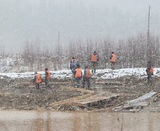 Число погибших при прорыве дамбы в Красноярском крае выросло до 17 человек