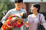 Компартия Китая позволила семьям заводить второго ребенка