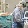 В Омске главврача больницы уволили из-за вспышки коронавируса среди медиков