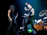 Группа Metallica спела в супермаркете