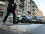 ГИБДД Москвы предлагает установить во дворах приподнятые "зебры"