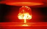 США рассекретили видео ядерных испытаний
