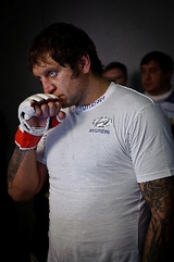 Мосгорсуд рассмотрит жалобу на приговор MMA-бойцу Александру Емельяненко