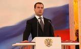 Медведев призвал не превращать в войну предвыборную борьбу
