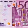 Официальный курс евро на пятницу снизился ниже 70 рублей