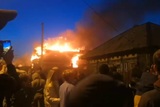 В Иркутске истребитель упал на жилой дом