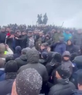 В Казахстане третий день проходят протесты из-за повышения цен на топливо