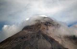 В Гватемале вулкан Фуэго снова начал извергаться