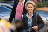 Новый министр обороны Германии крут - это многодетная мать